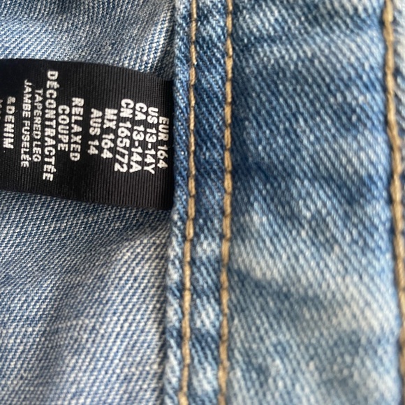 H&M Relaxed Tapered distressed jeans 13/14Y - Picture 2 of 5